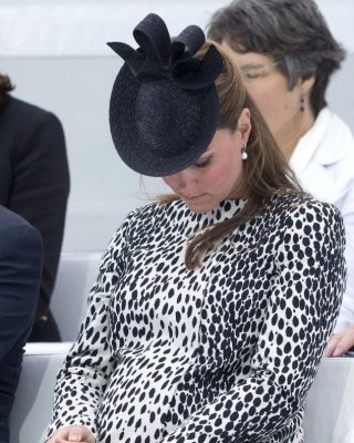 Kate Zwischenton
 #98380475