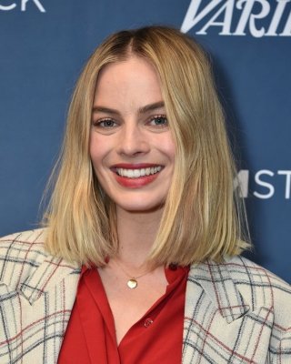 Margot robbie cum museum
 #91190836