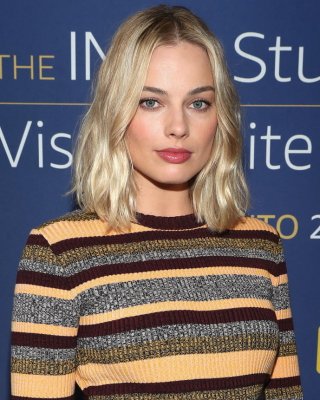 Margot robbie cum museum
 #91190873