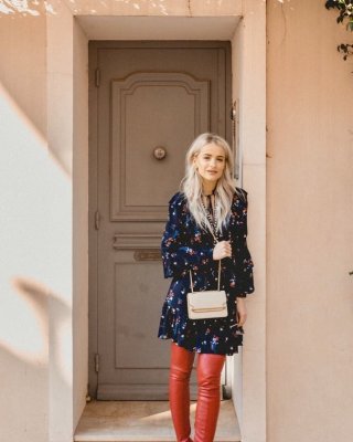 Weibliche Berühmtheit Stiefel & Leder - victoria magrath
 #93378490