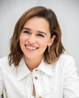 Emilia Clarke Pulling Lots Of Cute Faces 2