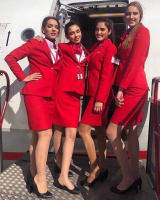 Air Hosstess - Flight Attendant - Cabin Crew - Stewardess