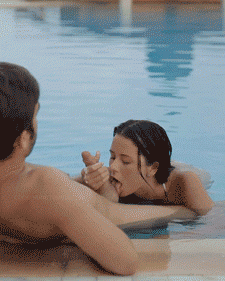 Alle Größen, alle sexy - Paradies am Pool
 #104513218