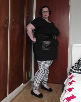 Cute bbws und dicke Mädchen tragen Ballett flache Schuhe #3
 #97458158