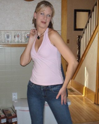 Sexy Tall Smiling Slim Blonde MILF Shows Her Tight Holes