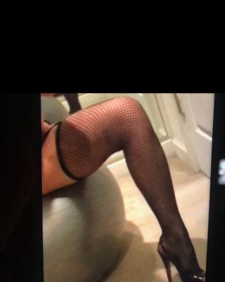 Sie ist meine sexy 56 yo gilf
 #99013914