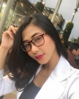 Indo Schönheit
 #91278819