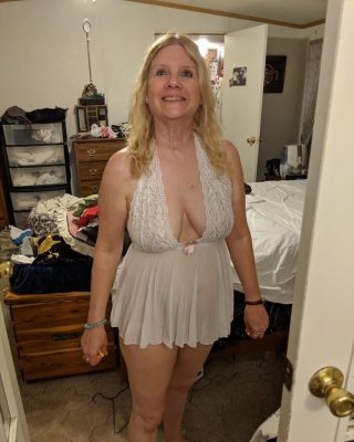 Sexy Grandma Spread her Legs 16 #87566969