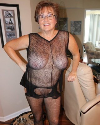 Sexy Grandma Spread her Legs 16 #87566984