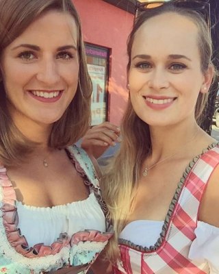 Sexy Dirndl Girls 389 #80525064