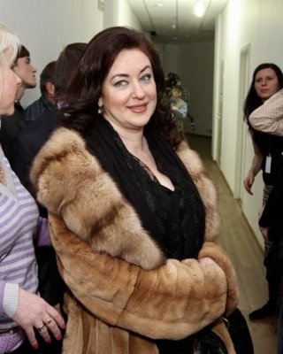 woman In Fur Coat 27