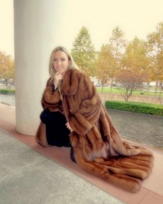 woman In Fur Coat 27