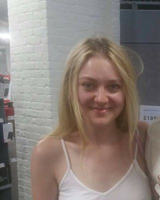 Dakota Fanning Nude