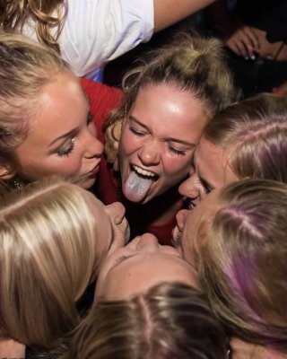 Hot Dutch Girls Going Wild And Make Out