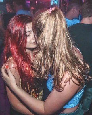 Hot Dutch Girls Going Wild And Make Out