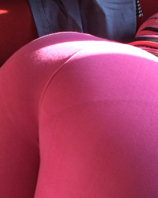 PINK PAWG From GLUTEUS DIVINUS