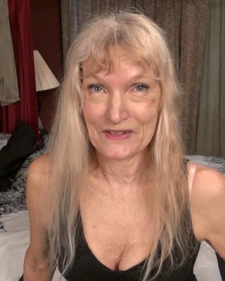Blonde sexy usa reifen
 #106654940