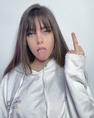 IJenz nackt #109233270