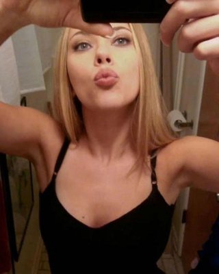 Scarlett johansson fit as fuck
 #102642056