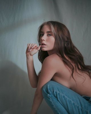 Ariel Next Door nackt #109737798