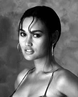 Tia Carrere