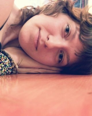 Sie ist ein Superfreak
 #80739854