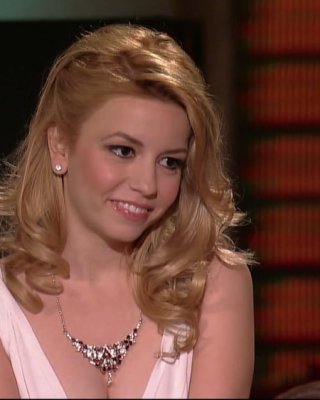 Masiela Lusha Obsession