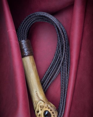 Morion Wood Flogger