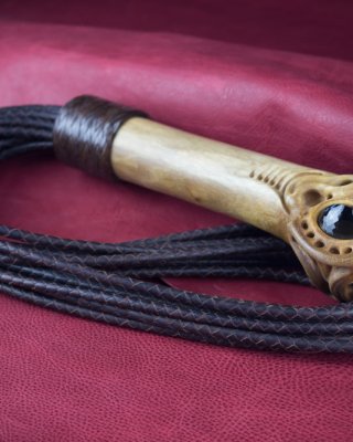 Morion Wood Flogger