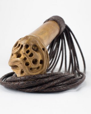 Morion Wood Flogger