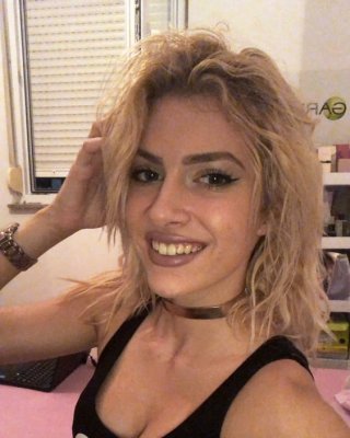 Andrea
 #99704480
