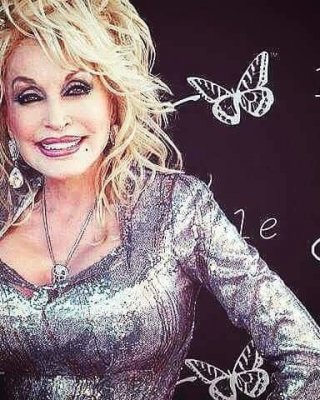 Dolly Parton, Sexy Mature...