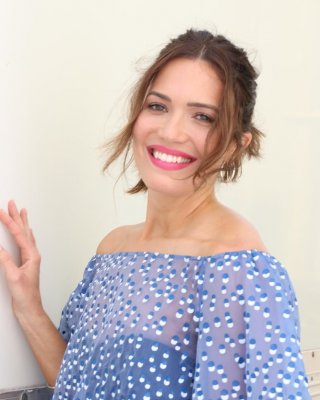 Mandy Moore - This Is Us Press Conference (21 August 2017)