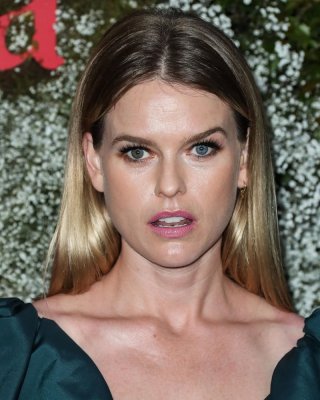 Sexy Alice Eve