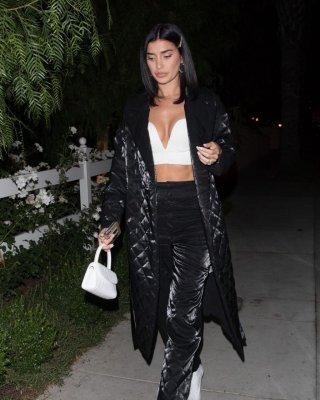 Nicole williams sexy
 #79579114