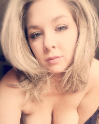 Sexy kurvige milf jenny hat riesige ddd titties und haarige fotze
 #99751432