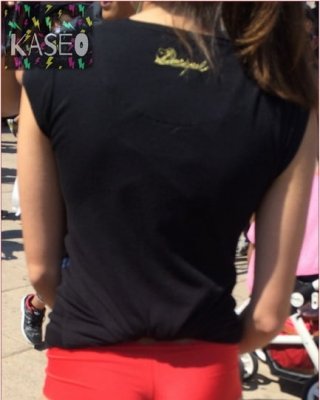 Nena en Lenceria Roja Paseo Sin Pantalones CDMX #96614804