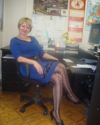 Sexy Milfs und Gilfs tragen Strumpfhosen 3
 #106482050