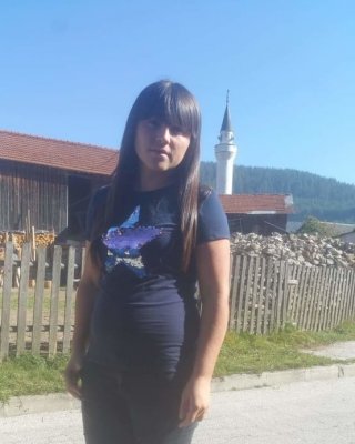 Aishe
 #100231083
