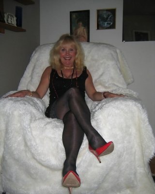 Gorgeous Blonde Granny In Sexy Red Heels