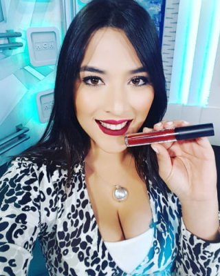 Carolina lanza honduras
 #105864990