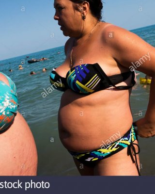 FAT MATURE SWIMSUIT