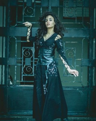 Erkak muallifning porno fotosurati