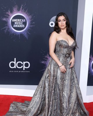 Lauren jauregui Dekolleté
 #79559830