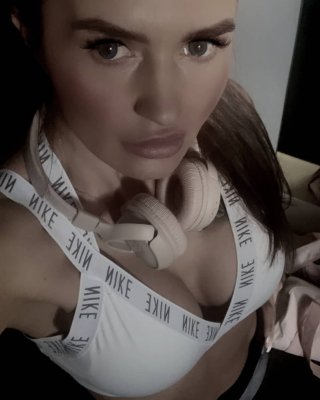 Ingrid #83313772