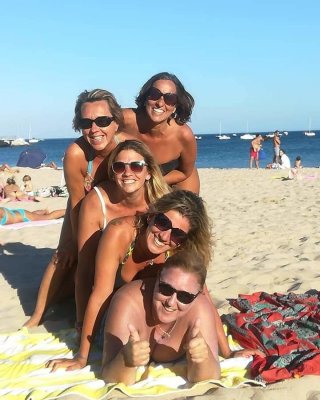 Heiße Milfs
 #81908010