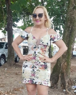 Madre con su hija
 #80162812