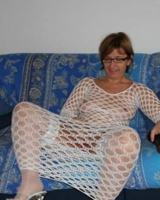 Grannies & Reife in Strümpfen und Schuhen und wenig mehr
 #82252246