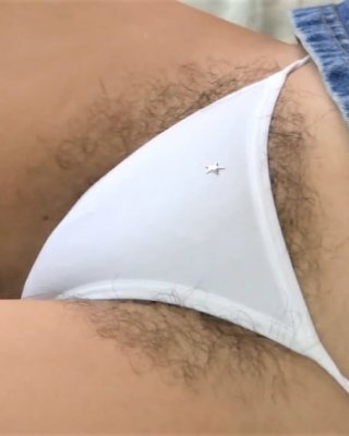 Mi esposa peluda, mira sus fotos también
 #106713852