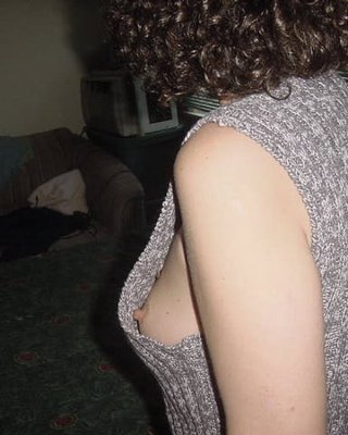 Downblouse &amp; Nipple Peeks 255